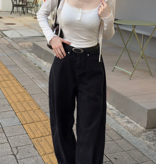 Black Oversized Jeans